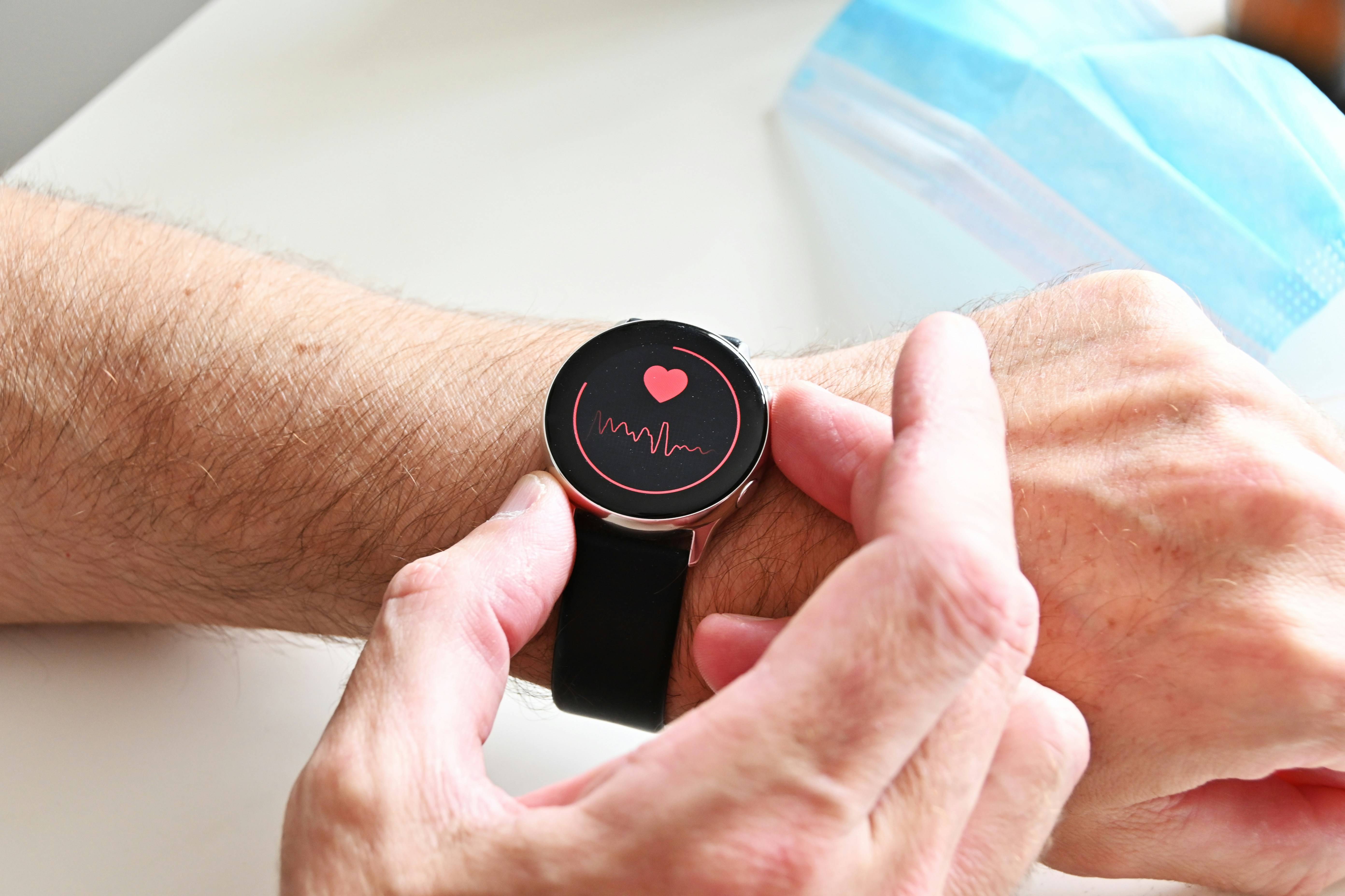 Heart Health and Wearable Technology: How Smart Devices Can Help You Stay Aware of Your Heart